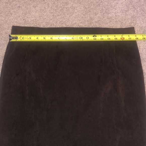 Harve Benard Faux-Suede Brown Slit Pleated Maxi Skirt, Size 16 - Picture 2 of 10
